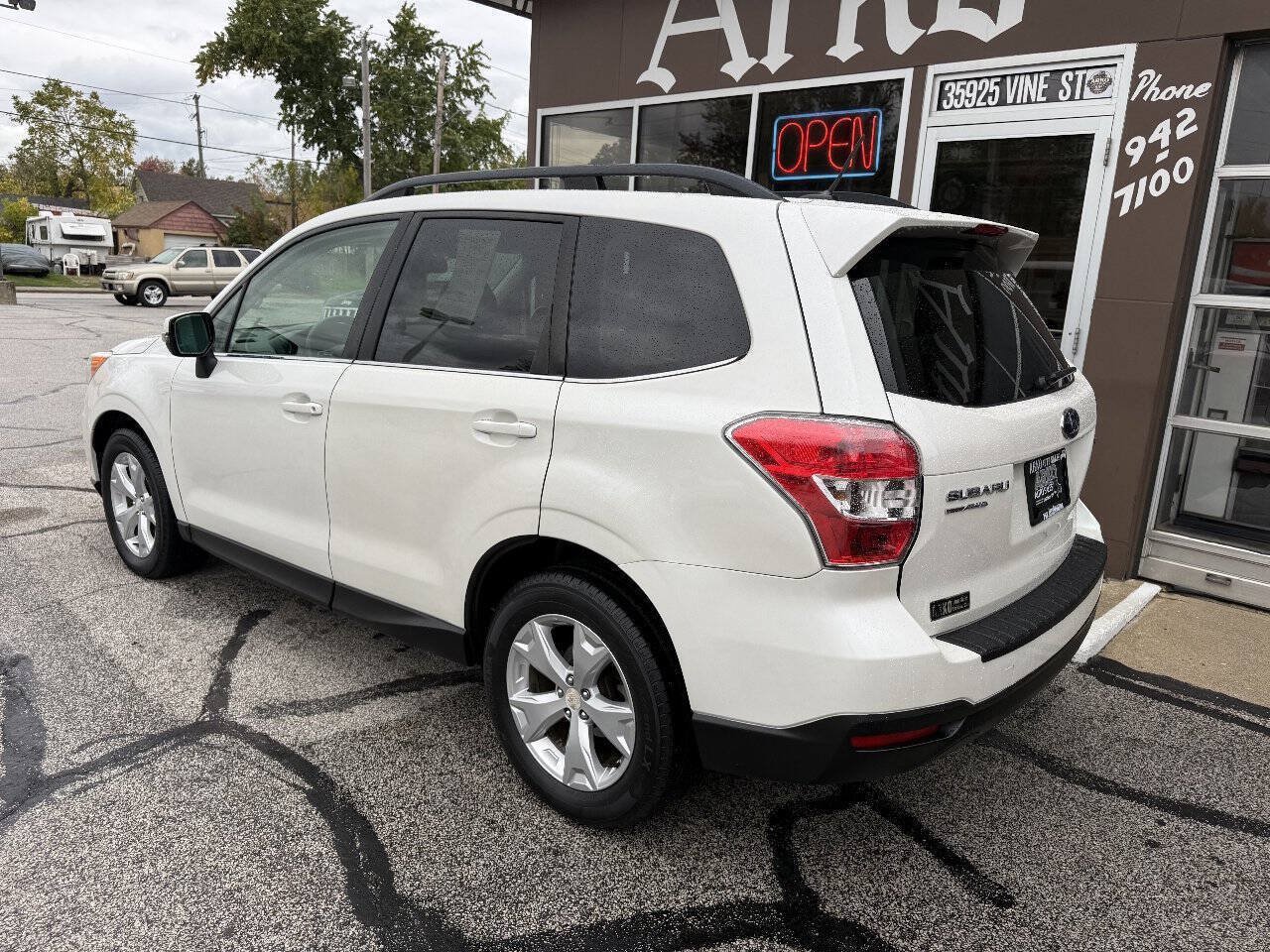 Used 2014 Subaru Forester 2.5i Touring AWD/4WD image 7