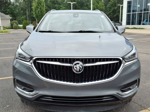 Used 2019 Buick Enclave Premium AWD/4WD image 2