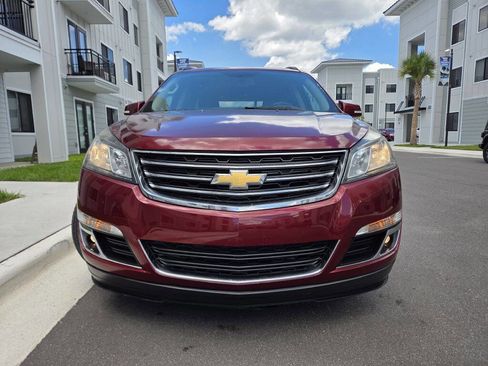 Used 2017 Chevrolet Traverse LT w/ Style and Technology Package FWD image 2