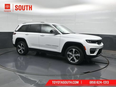 Used 2022 Jeep Grand Cherokee Limited 4xe AWD/4WD image 1