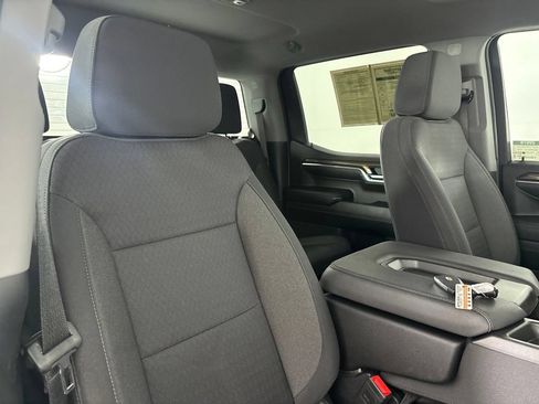 Used 2023 Chevrolet Silverado 1500 LT AWD/4WD image 29