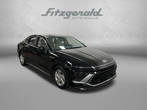 Used 2025 Hyundai Sonata SE FWD image 9