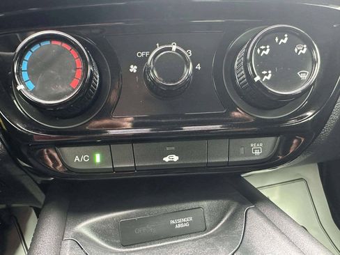 Used 2019 Honda HR-V LX image 31