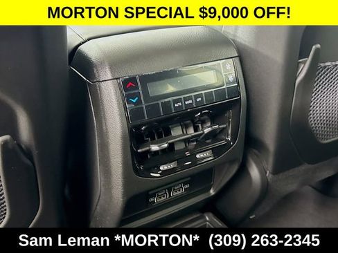 New 2025 Jeep Grand Cherokee L Laredo image 24