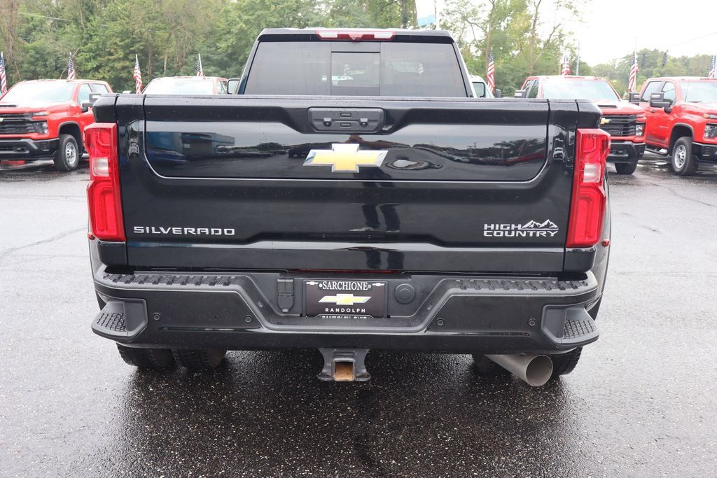Used 2025 Chevrolet Silverado 3500 High Country w/ High Country Premium Package AWD/4WD image 33