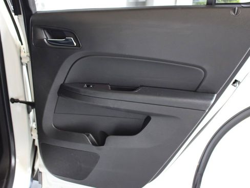 Used 2015 Chevrolet Equinox LT w/ Driver Convenience Package image 48