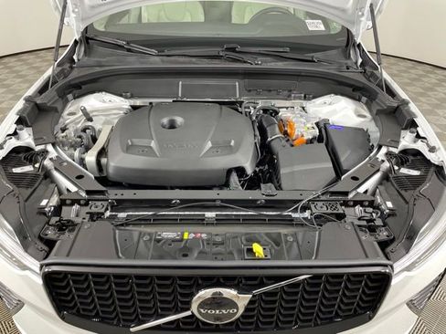 Certified 2024 Volvo XC60 T8 Plus w/ Protection Package Premier AWD/4WD image 45