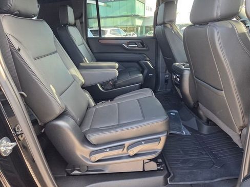 New 2026 GMC Yukon XL Denali w/ LPO, Floor Liner Package AWD/4WD image 16