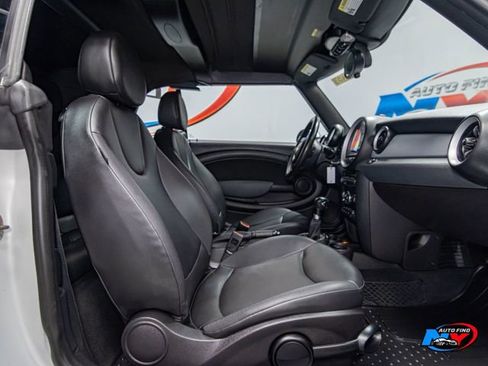 Used 2011 MINI Cooper Convertible image 22