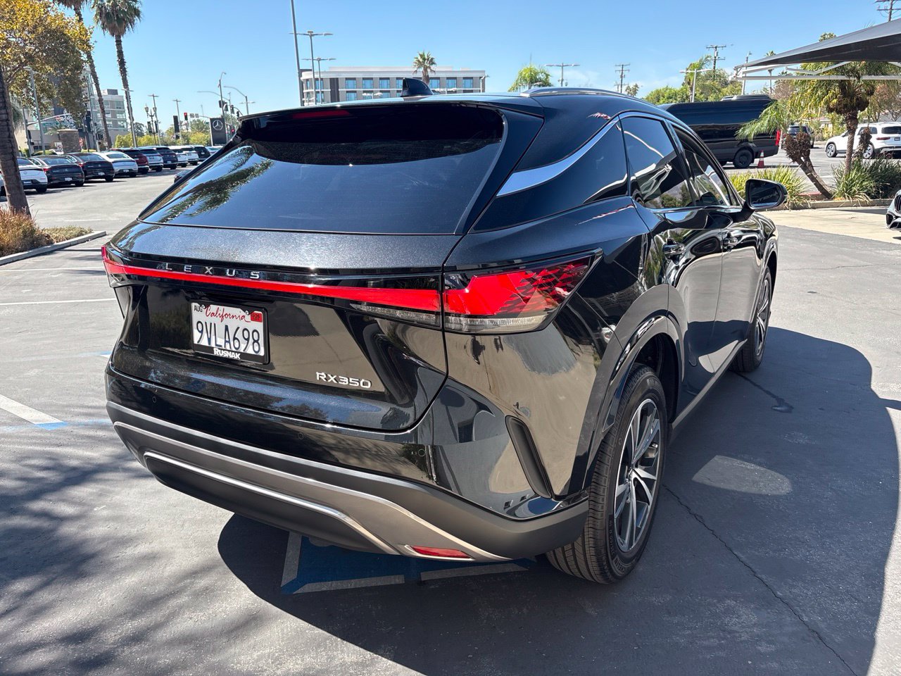 Used 2025 Lexus RX 350 FWD w/ Technology Package image 4