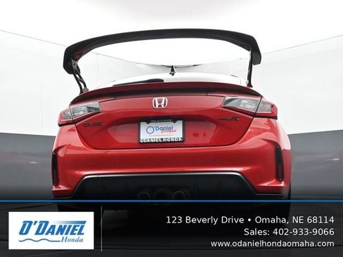 Used 2025 Honda Civic Type R image 11