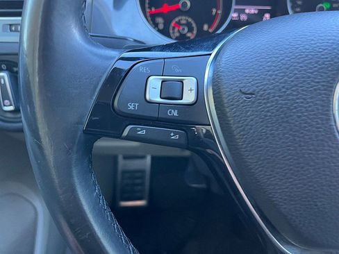 Used 2017 Volkswagen Golf Alltrack S image 29