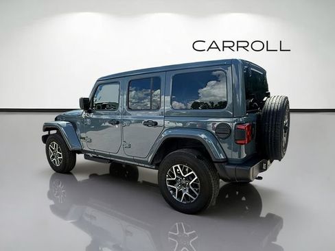 Used 2026 Jeep Wrangler Unlimited Sahara AWD/4WD image 5