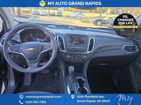 Used 2023 Chevrolet Equinox LT image 12