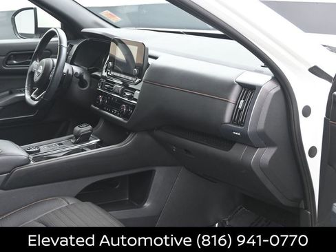 Certified 2024 Nissan Pathfinder Rock Creek AWD/4WD image 6