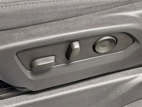 Used 2022 GMC Sierra 1500 Elevation image 13