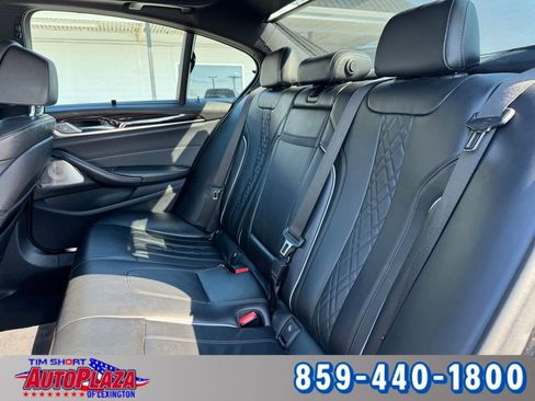 Used 2019 BMW M550i xDrive w/ Premium Package image 42