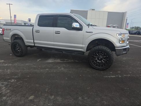 Used 2017 Ford F150 XLT w/ Trailer Tow Package AWD/4WD image 15