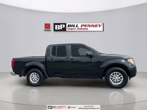 Used 2019 Nissan Frontier SV image 6
