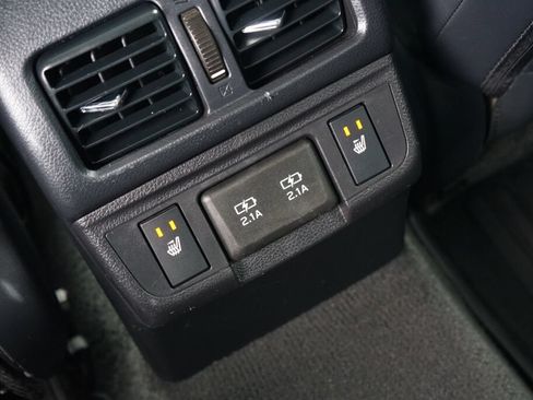Used 2019 Subaru Outback 3.6R Limited AWD/4WD image 20
