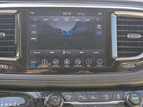Used 2018 Chrysler Pacifica Limited w/ Advanced Safetytec Group FWD image 16