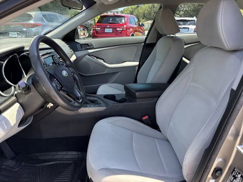 Used 2012 Kia Optima LX FWD image 10