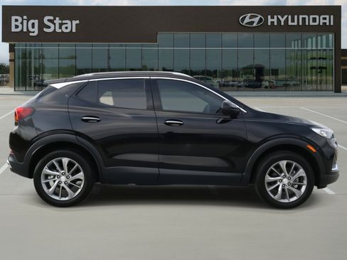 Used 2023 Buick Encore GX Essence w/ Experience Buick Package image 5