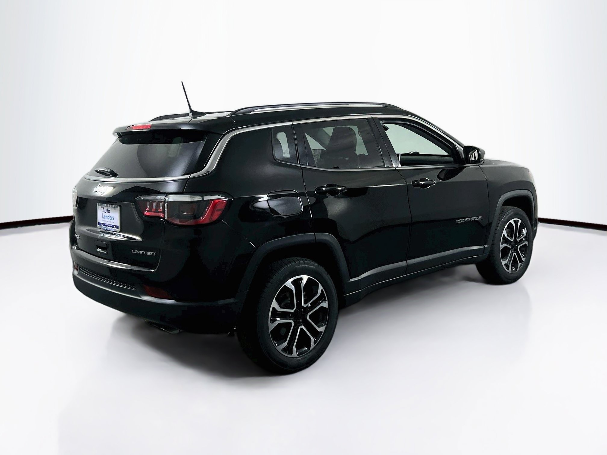 Used 2022 Jeep Compass Limited AWD/4WD image 5
