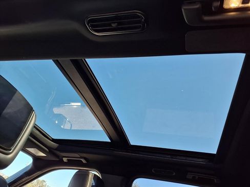 Used 2022 Ford Expedition Platinum image 26