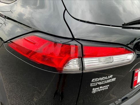 Used 2023 Toyota Corolla Cross LE FWD image 28