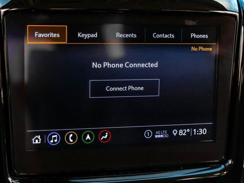 Used 2020 Chevrolet Traverse Premier image 32