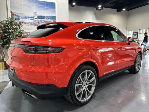 Used 2021 Porsche Cayenne Coupe AWD/4WD image 27