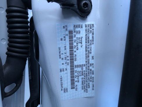 Used 2017 Ford Focus SE image 33