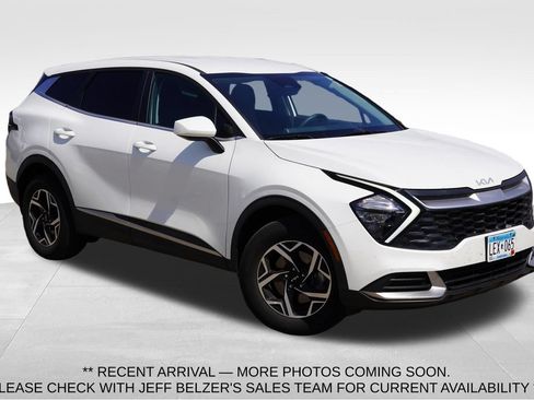 Used 2023 Kia Sportage LX AWD/4WD image 1