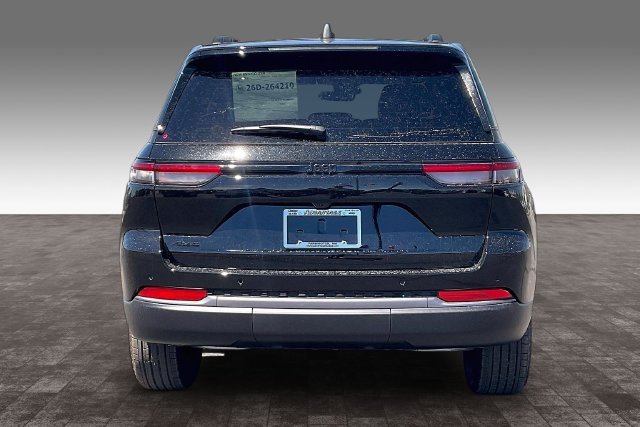 New 2026 Jeep Grand Cherokee 4WD image 4