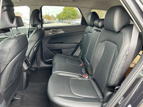 Used 2026 Kia Sportage EX image 15