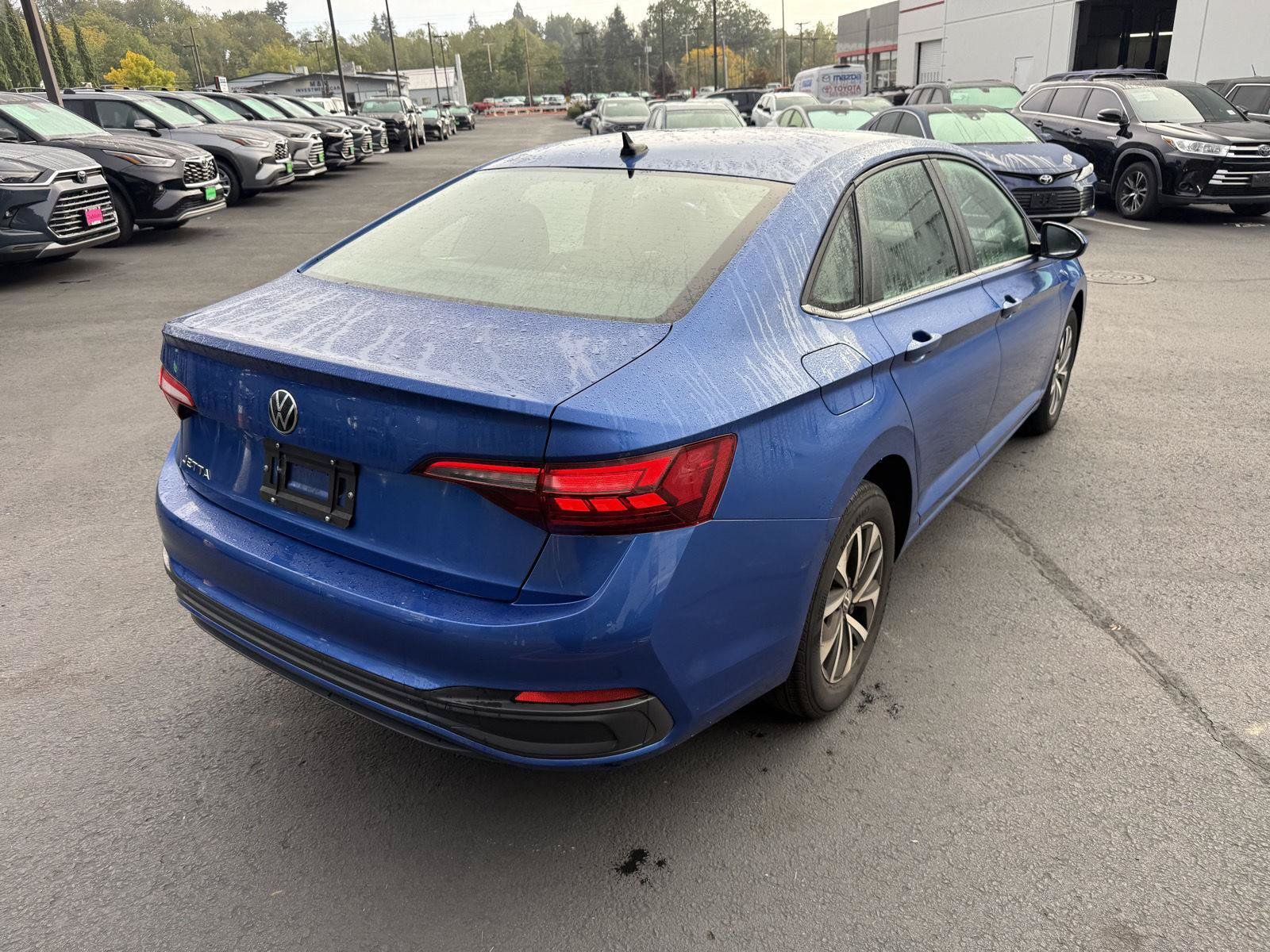 Used 2024 Volkswagen Jetta S FWD image 5