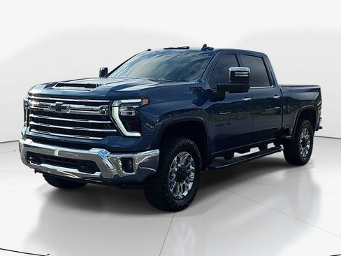 Used 2024 Chevrolet Silverado 2500 LTZ w/ LTZ Plus Package AWD/4WD image 11