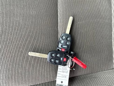 Used 2013 Honda Odyssey EX image 29