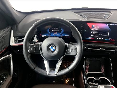 Used 2025 BMW X1 xDrive28i AWD/4WD image 5