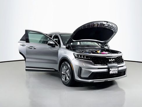 Used 2022 Kia Sorento S image 18