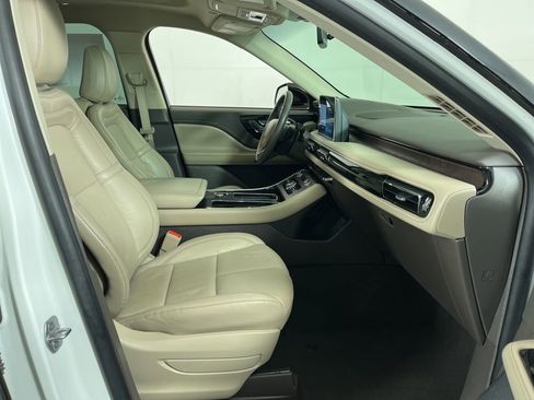 Used 2021 Lincoln Aviator Grand Touring w/ Elements Package Plus image 8