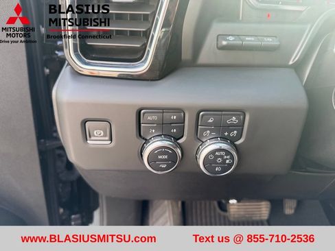 Used 2025 GMC Sierra 1500 Denali Ultimate AWD/4WD image 22