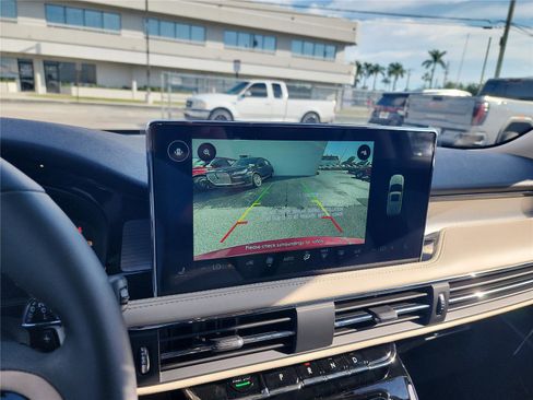 New 2026 Lincoln Corsair Premiere image 32