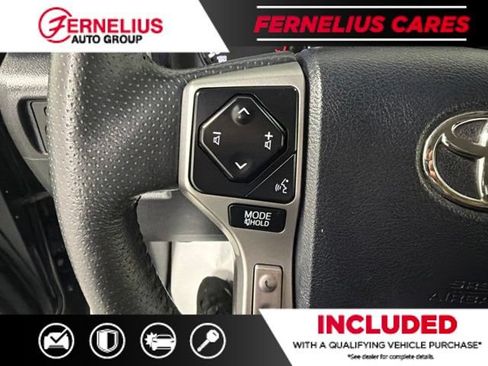 Used 2022 Toyota 4Runner SR5 Premium w/ Moonroof Package AWD/4WD image 40