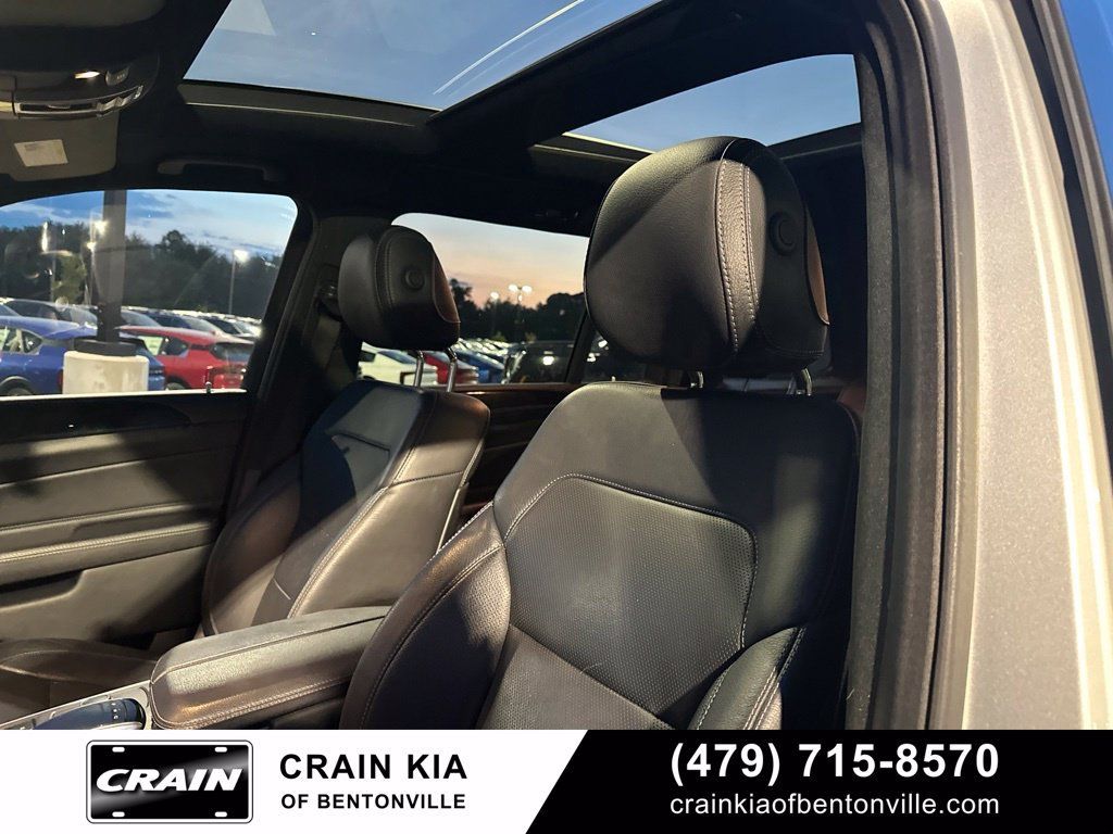 Used 2018 Mercedes-Benz GLS 450 4MATIC image 4