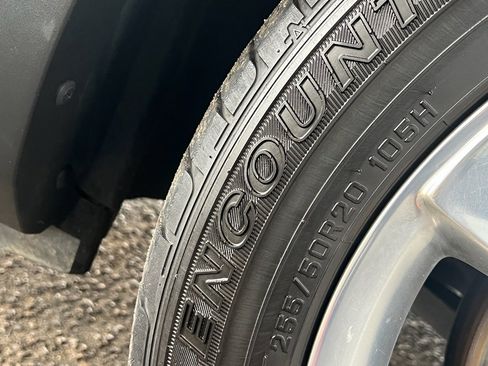 Used 2018 Ford Explorer Limited w/ Equipment Group 301A image 10