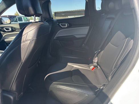 Used 2025 Jeep Compass Limited AWD/4WD image 26