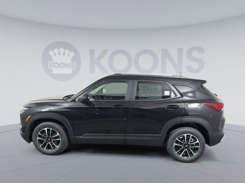 New 2026 Chevrolet TrailBlazer LT image 2