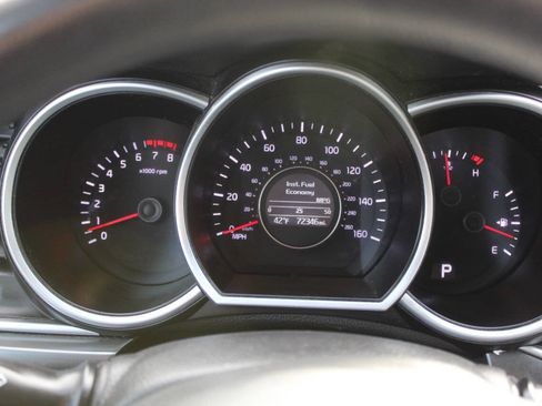 Used 2015 Kia Optima LX FWD image 23
